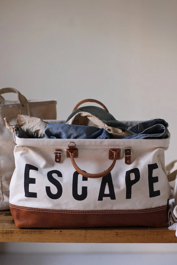 Escape Traveler Bag